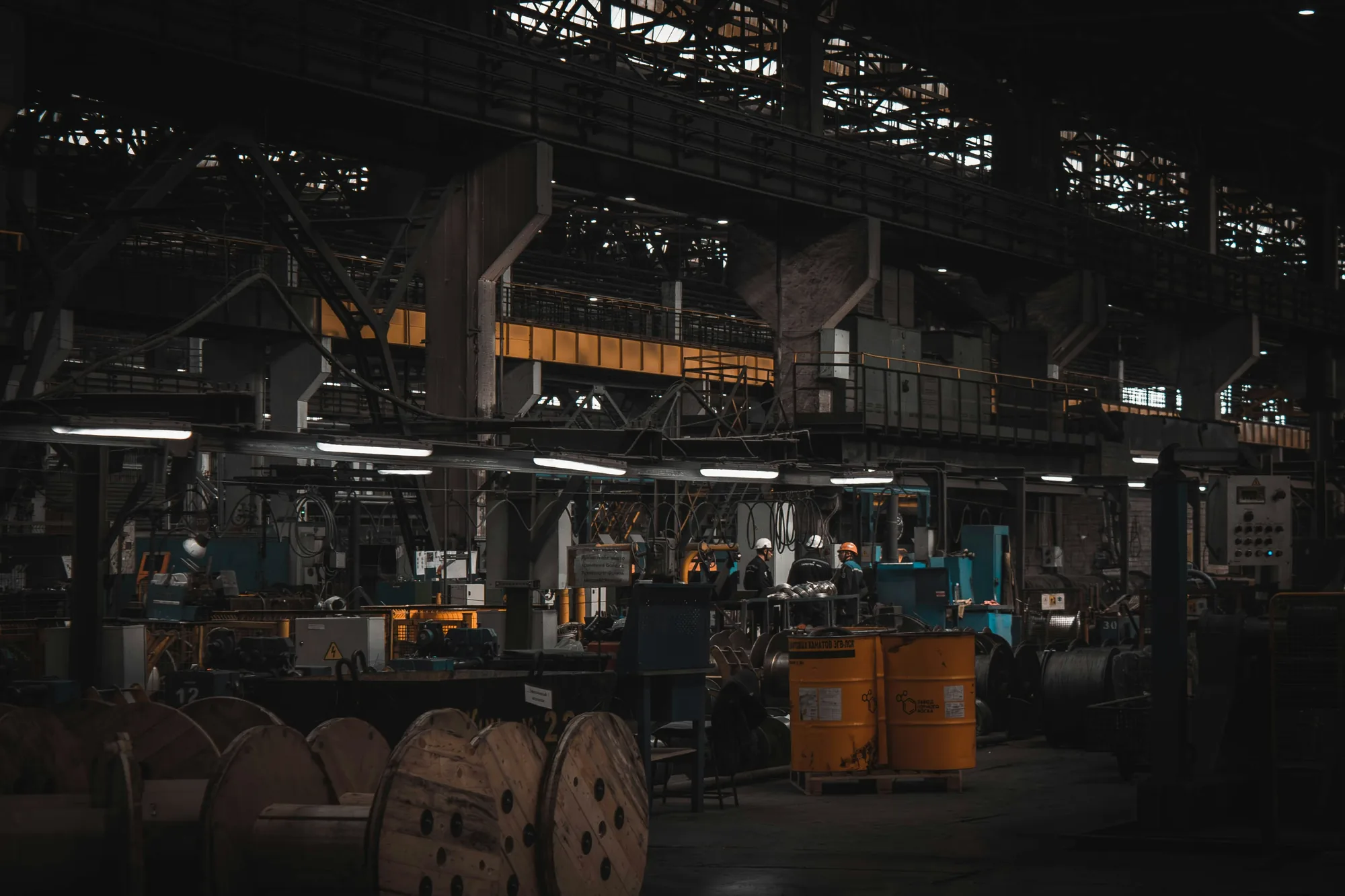 The upper structure of a steel mill seen from the floor